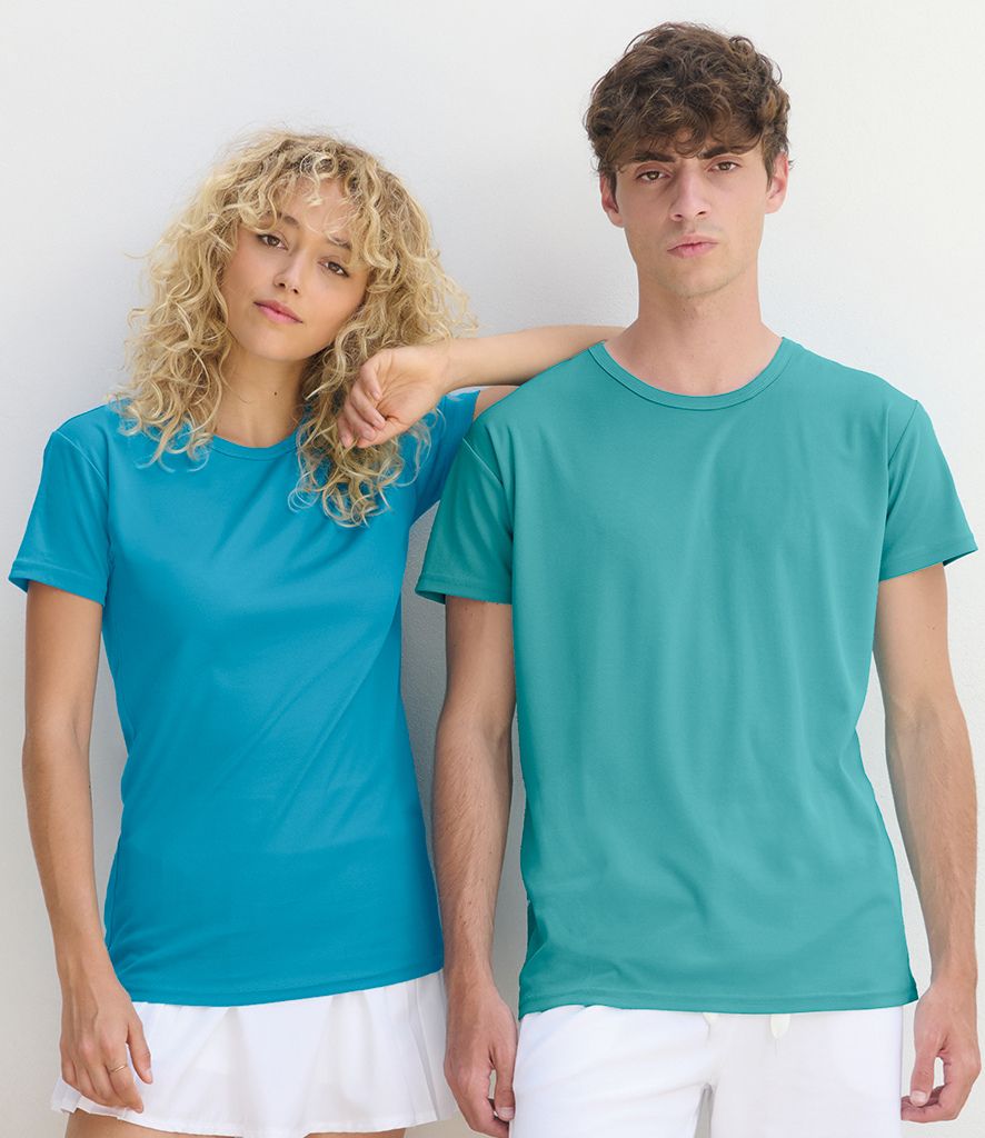Man and women wearing active t-shirt 