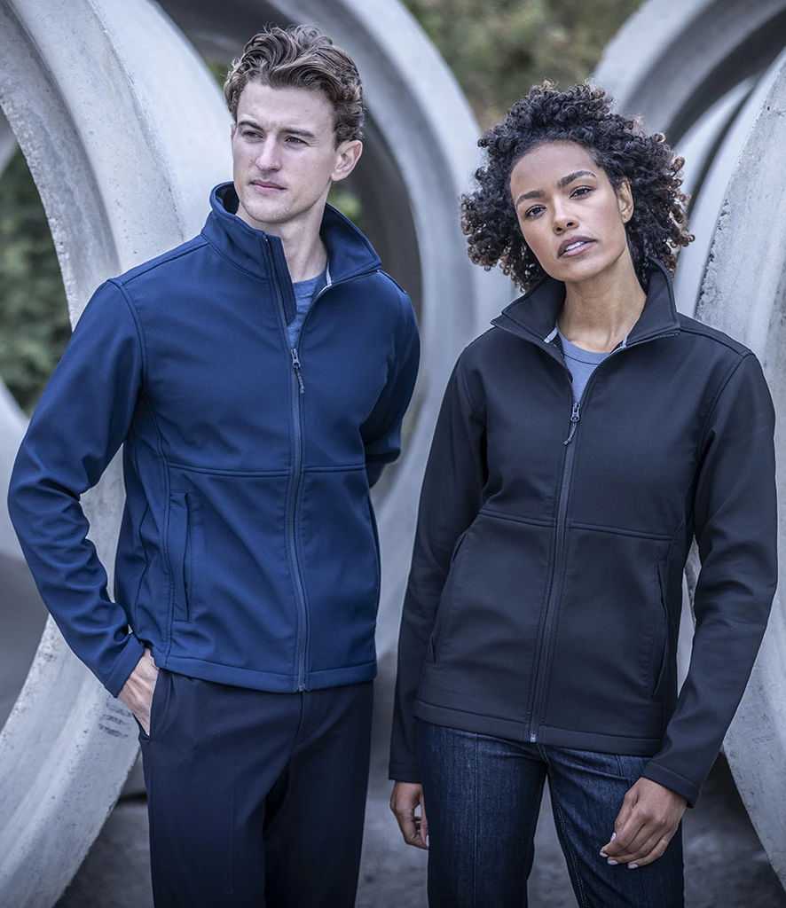 Man & women wearing thermal bodywarmers navy and black