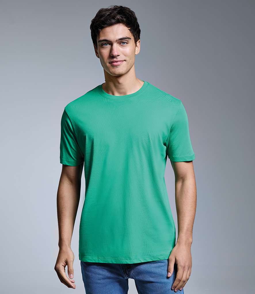man wearing kelly green Anthem short sleeve tshirt